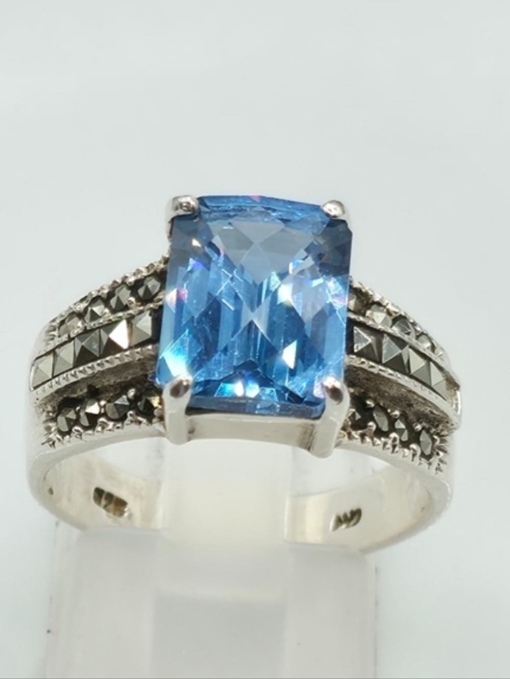 NWOT Designer Signed Sparkling Swiss Blue Topaz And Marcasite Ring